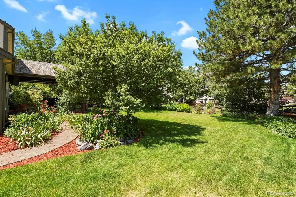 5301 S Garland Way Littleton CO 80123