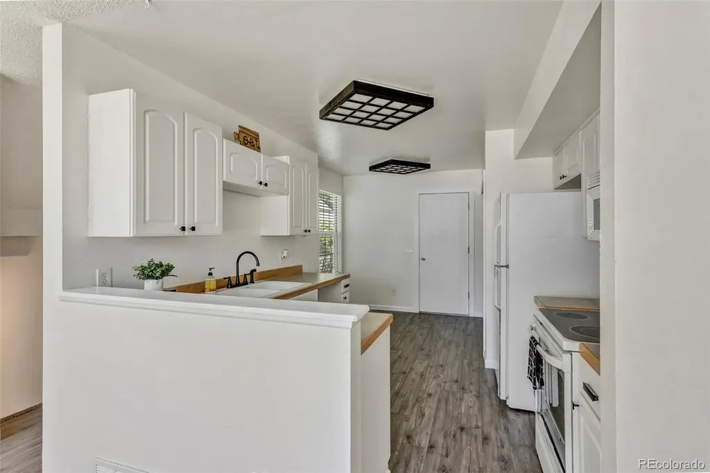 6333 Zang Court Arvada CO 80004
