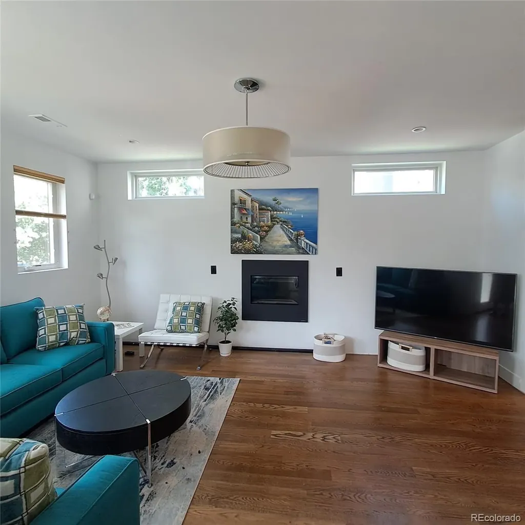 1930 W 35th Avenue Denver CO 80211