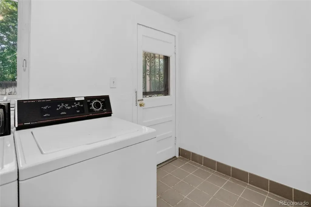 4373 S Sherman Street Englewood CO 80113