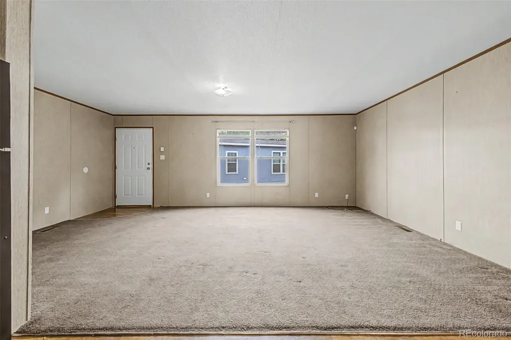 1095 Western Drive Colorado Springs CO 80915