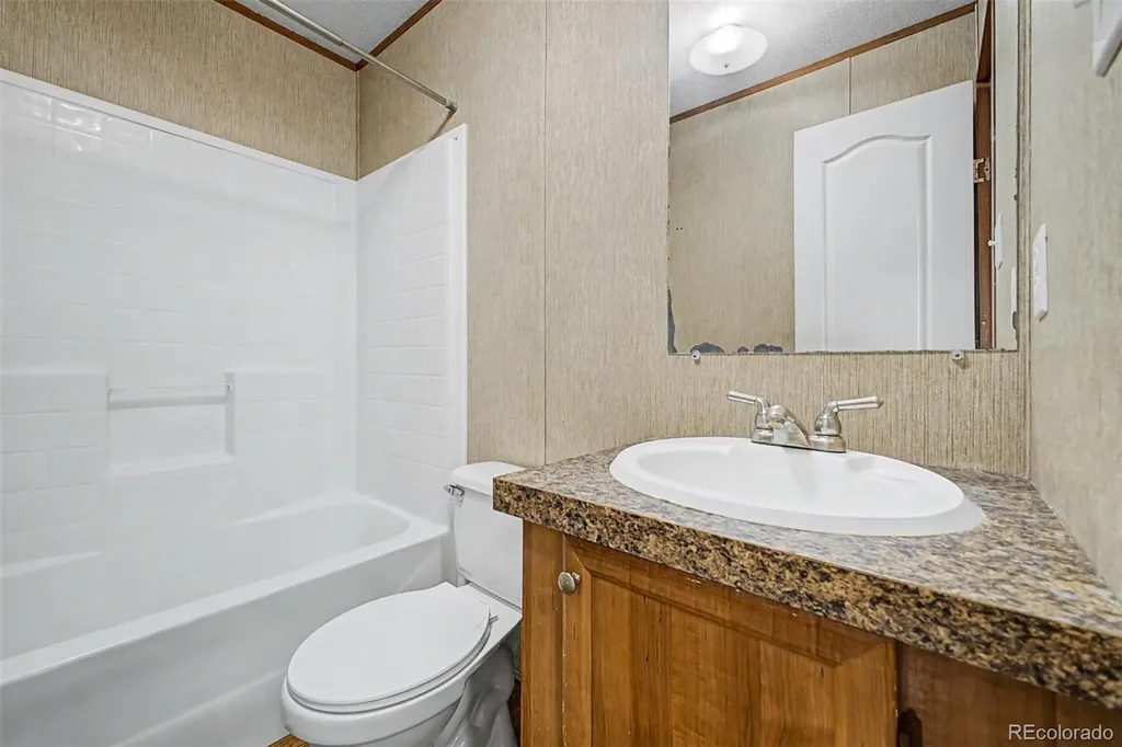 1095 Western Drive Colorado Springs CO 80915
