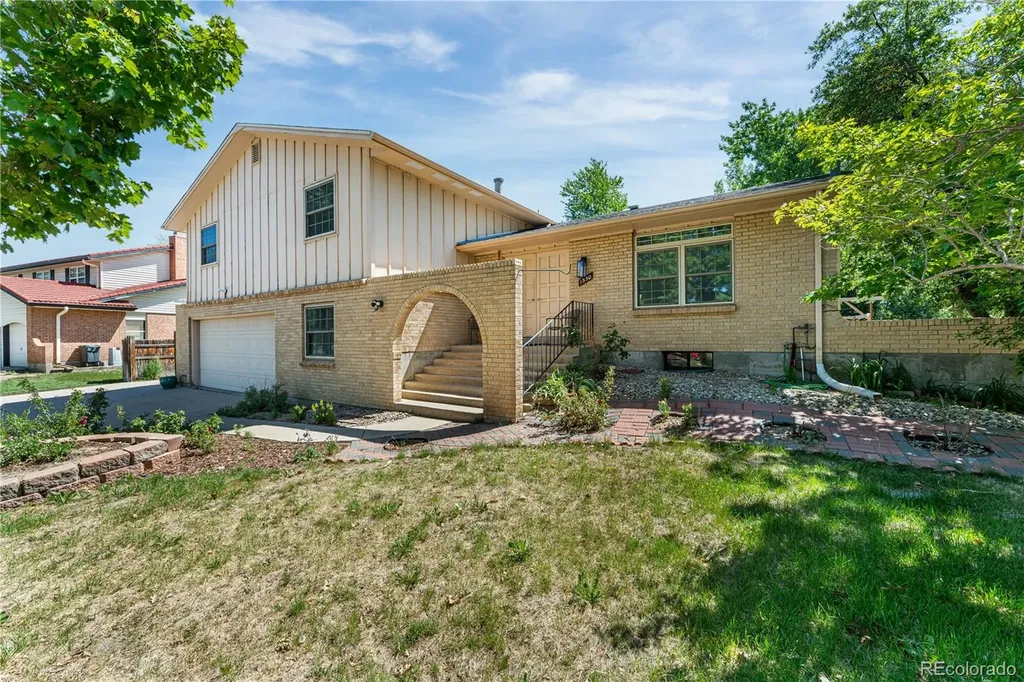 1550 S Oakland Street Aurora CO 80012