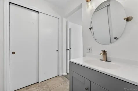 1550 S Oakland Street Aurora CO 80012