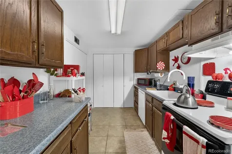 1550 S Oakland Street Aurora CO 80012