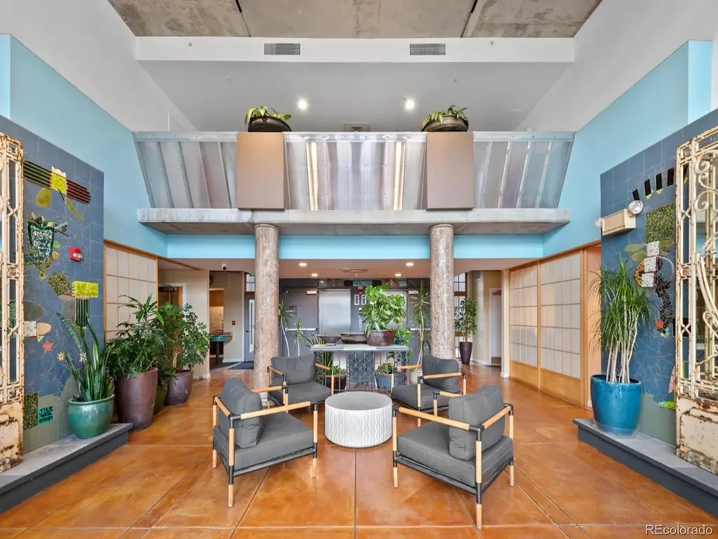 275 S Harrison Street Denver CO 80209
