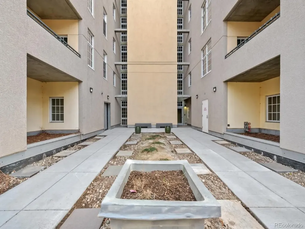 275 S Harrison Street Denver CO 80209