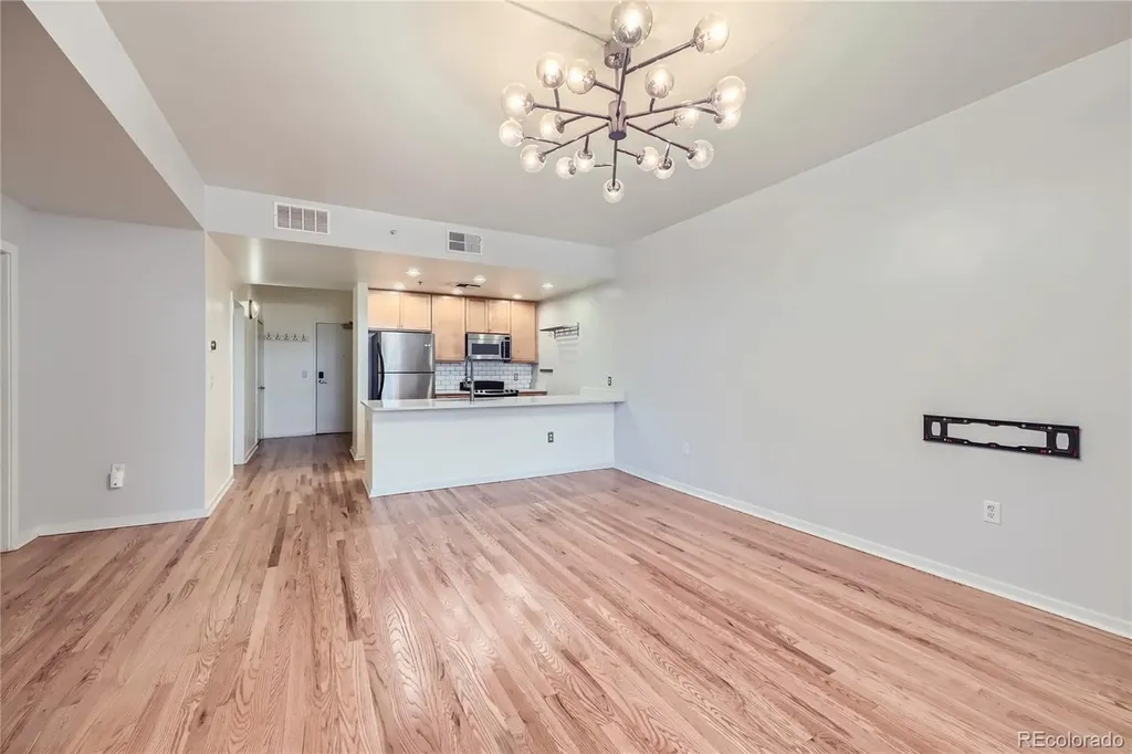 275 S Harrison Street Denver CO 80209