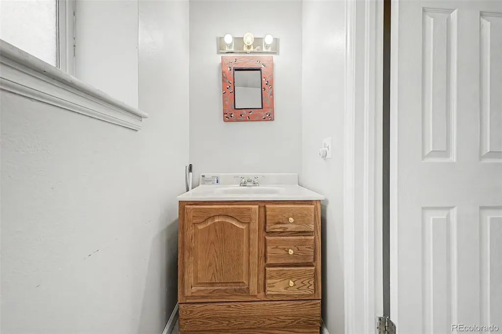 2533 W 99th Place Denver CO 80260