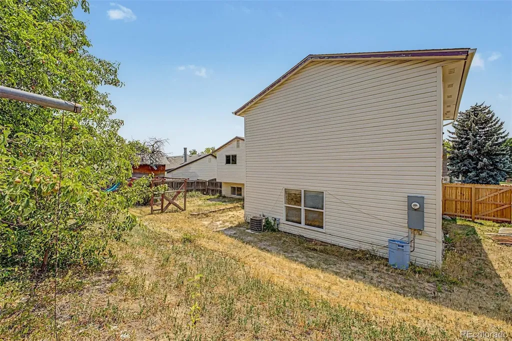 2533 W 99th Place Denver CO 80260