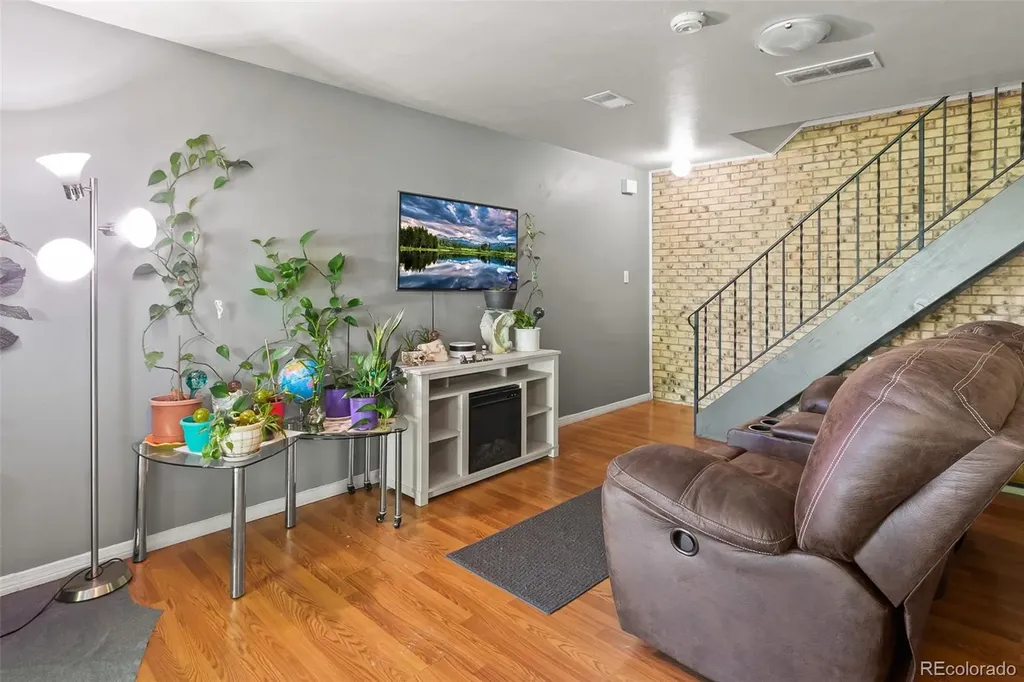 1192 S Eagle Circle Aurora CO 80012