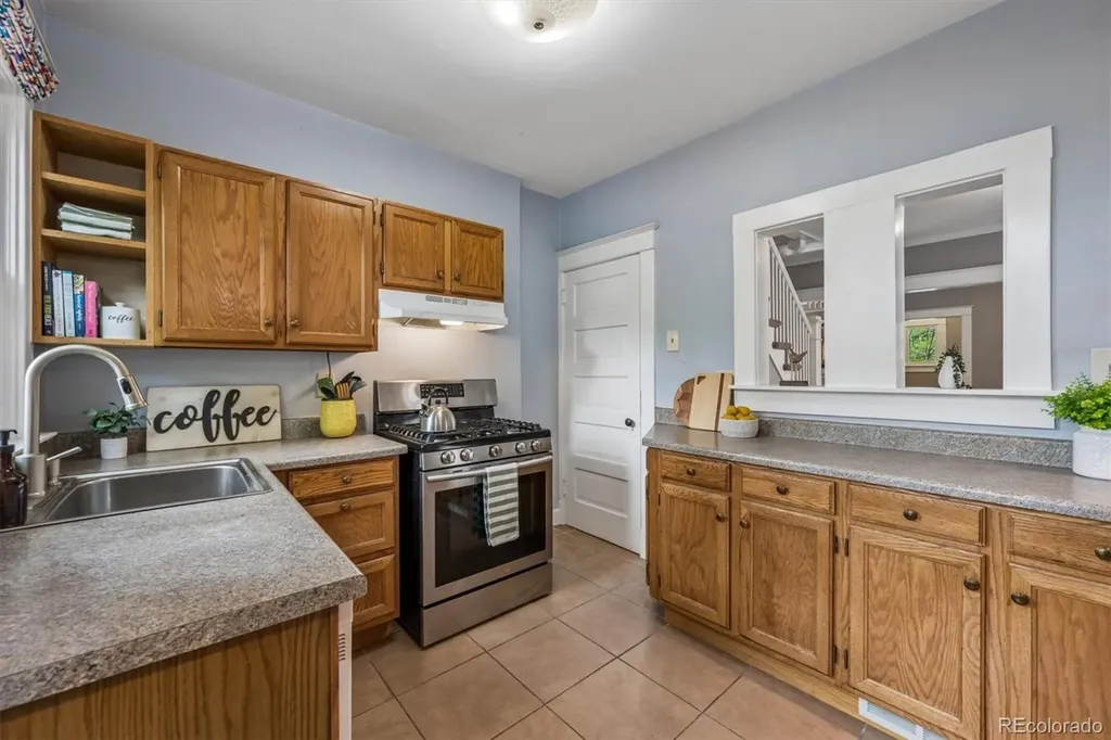 1060 Saint Paul Street Denver CO 80206