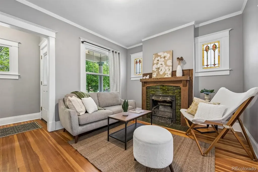 1060 Saint Paul Street Denver CO 80206