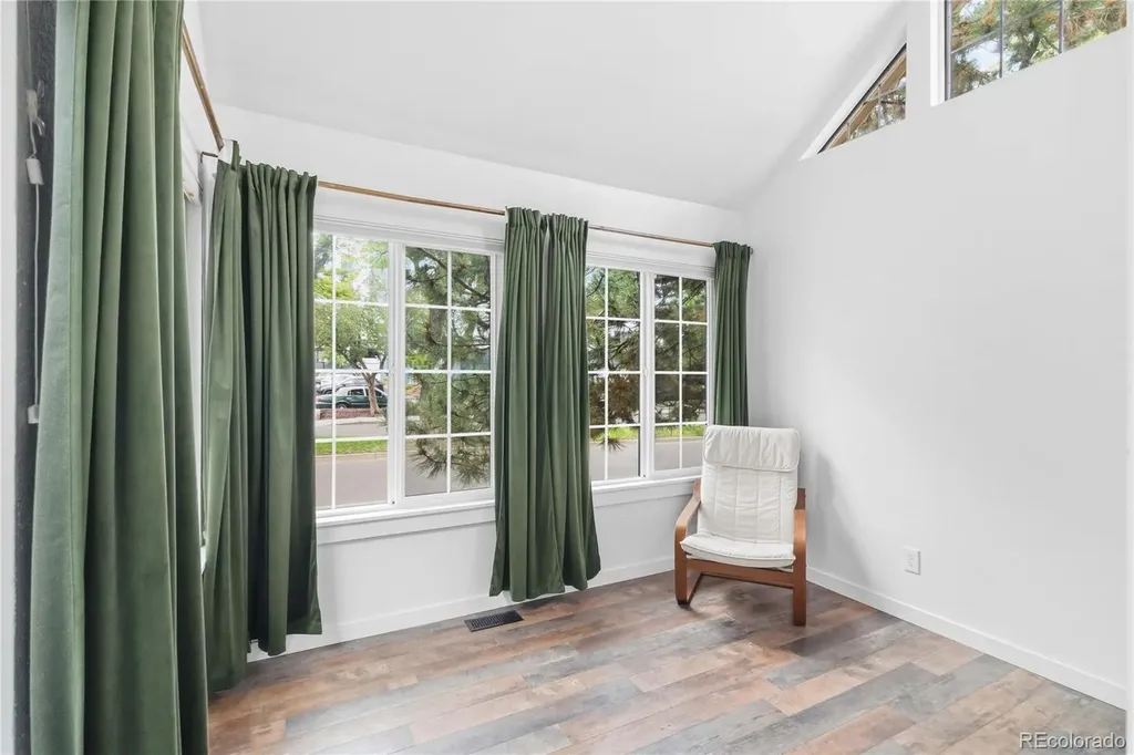 910 S Dahlia Street Denver CO 80246