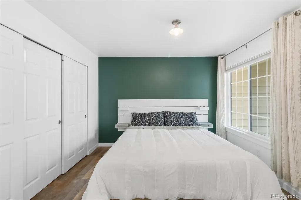 910 S Dahlia Street Denver CO 80246
