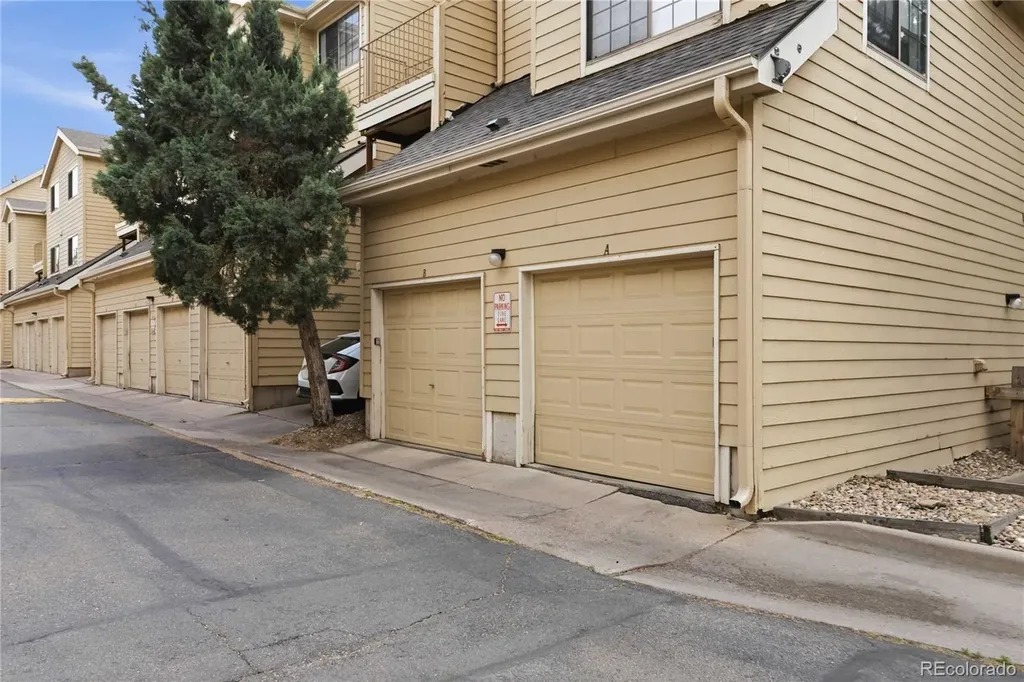910 S Dahlia Street Denver CO 80246
