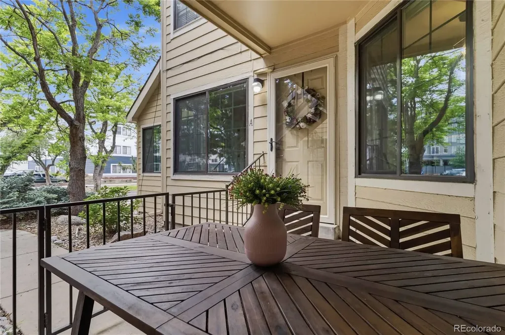 910 S Dahlia Street Denver CO 80246