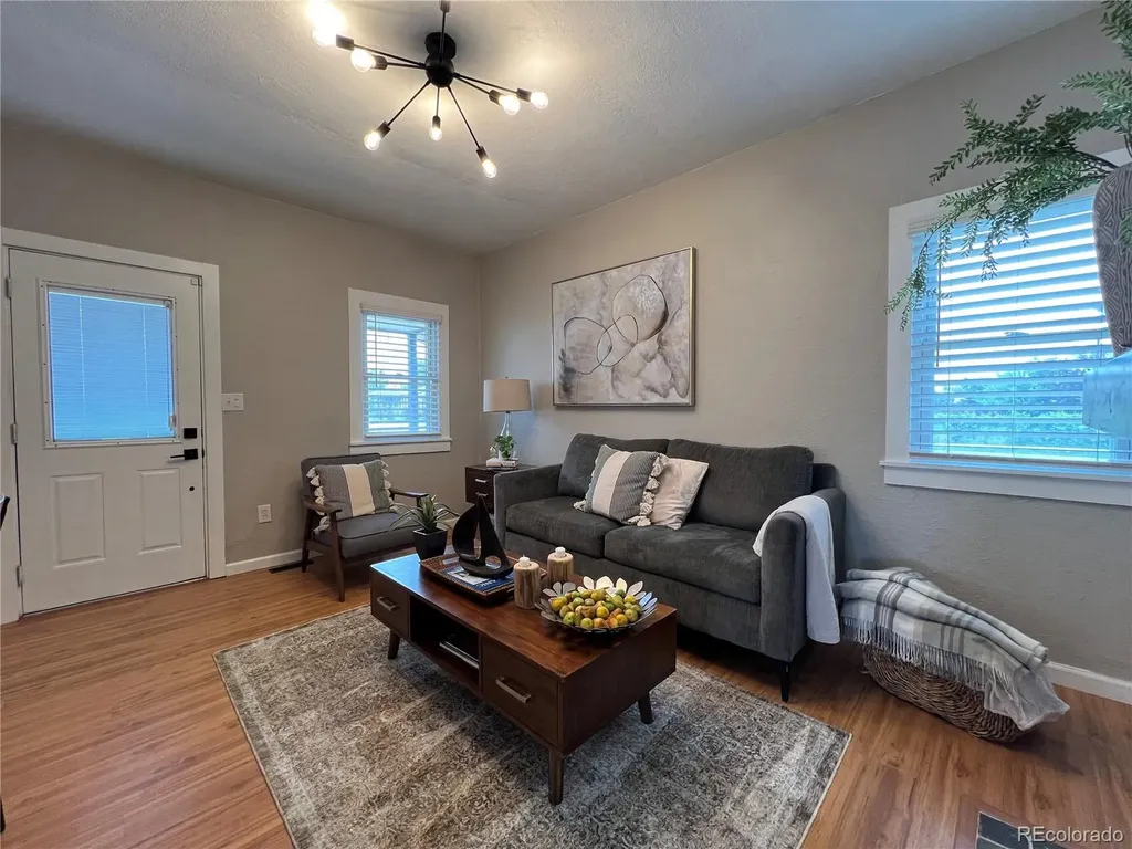 4104 S Pennsylvania Street Englewood CO 80113