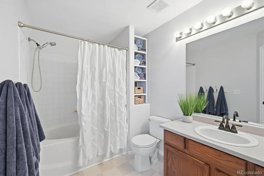 7248 Eagle Rock Drive Littleton CO 80125