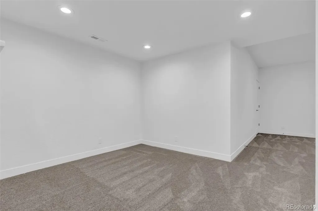 9335 E 58th Drive Denver CO 80238