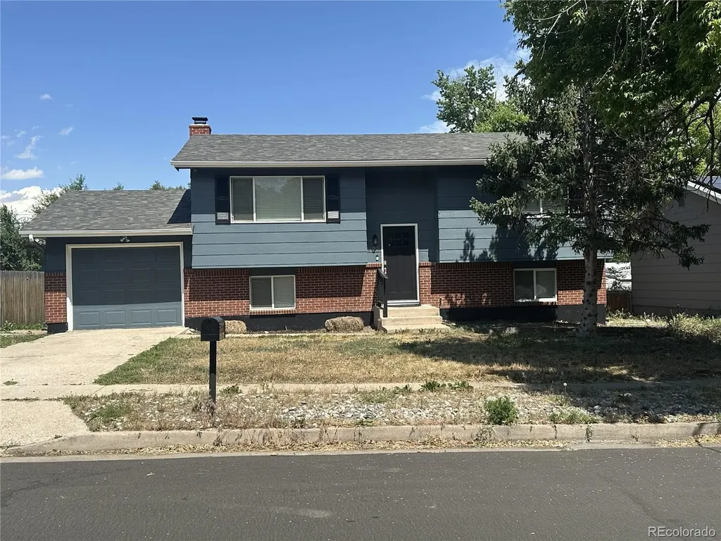 925 Arrawanna Street Colorado Springs CO 80909