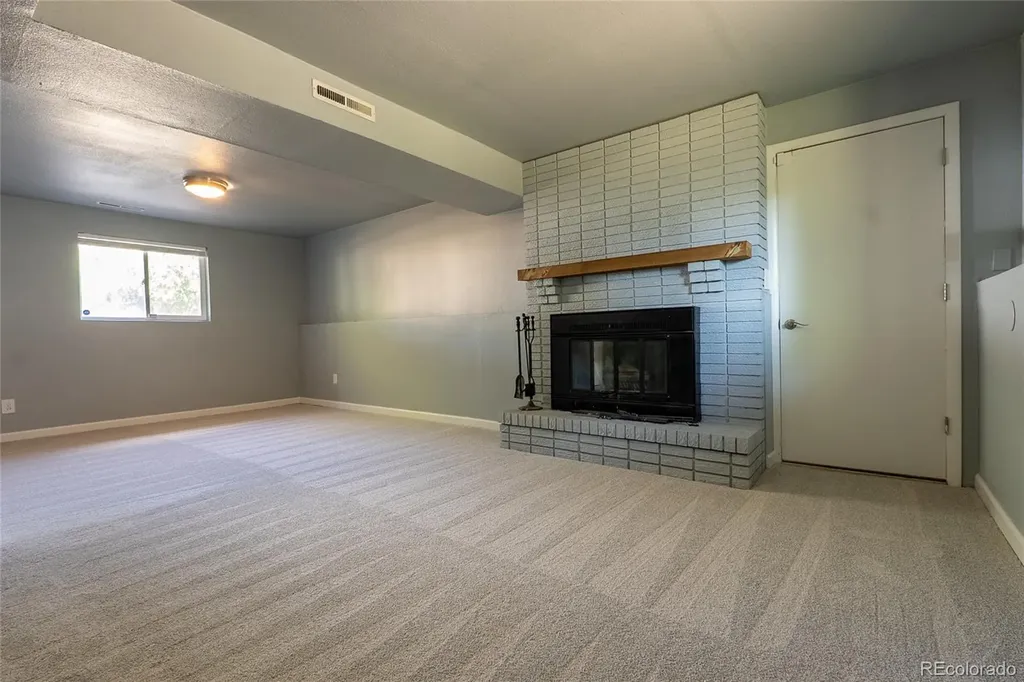 925 Arrawanna Street Colorado Springs CO 80909