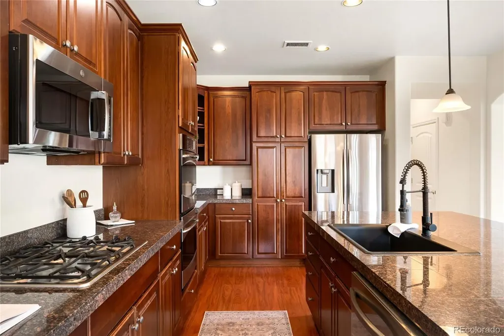 9354 Sori Lane Littleton CO 80126