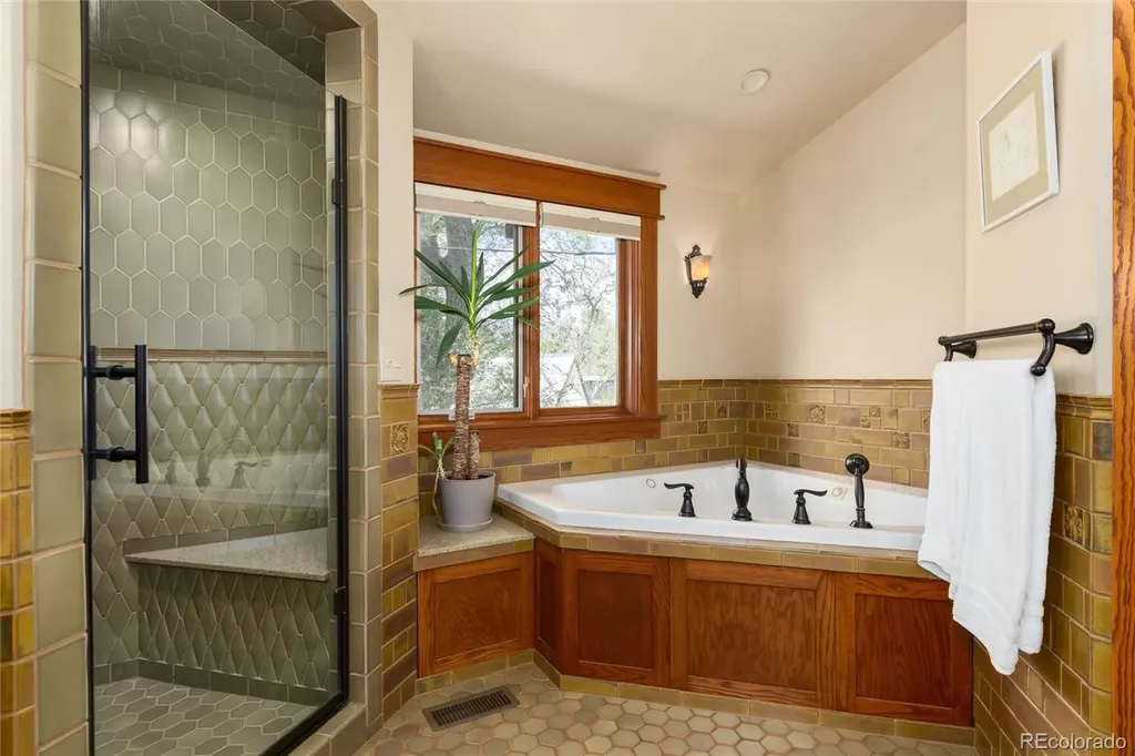 12 N 17th Street Colorado Springs CO 80904
