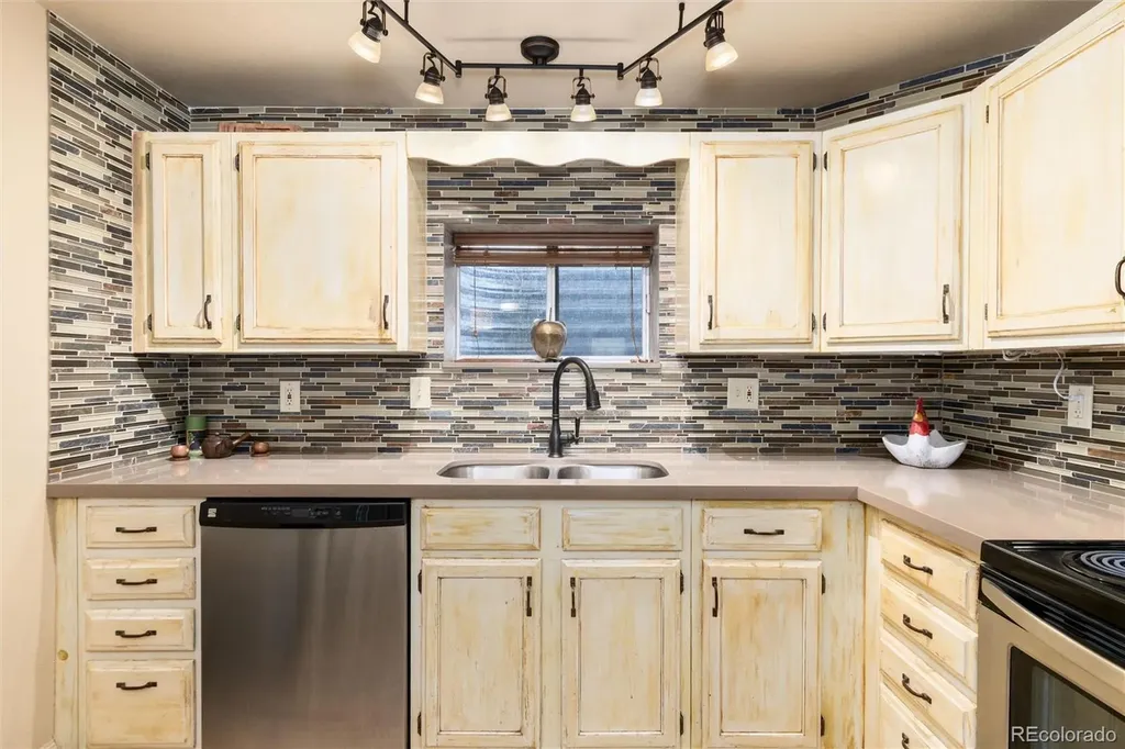 12 N 17th Street Colorado Springs CO 80904