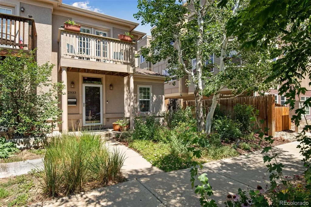 2933 Lawrence Street Denver CO 80205