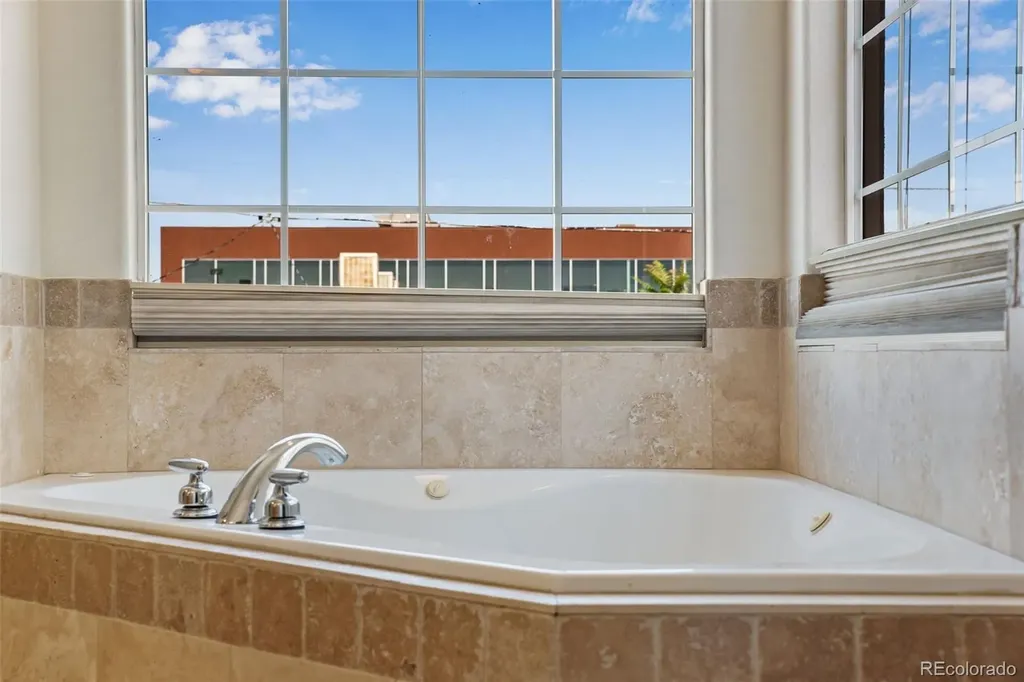 2933 Lawrence Street Denver CO 80205