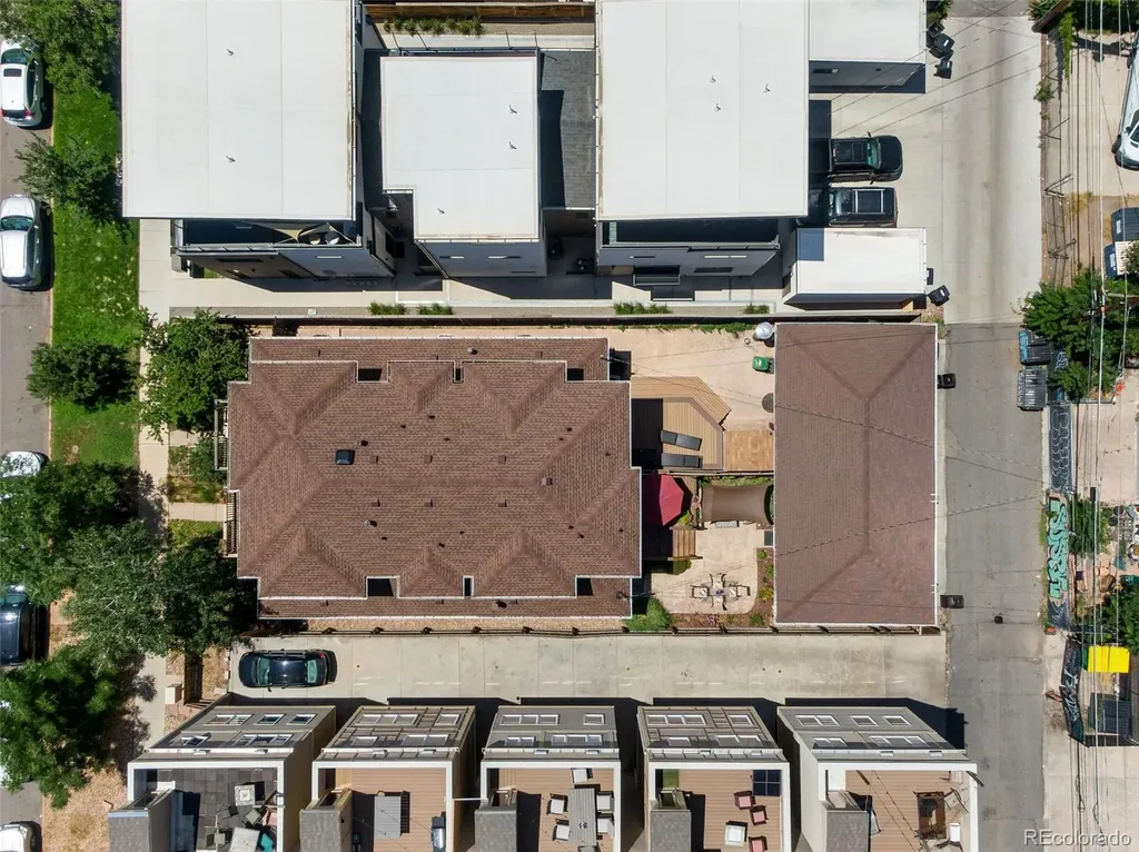 2933 Lawrence Street Denver CO 80205