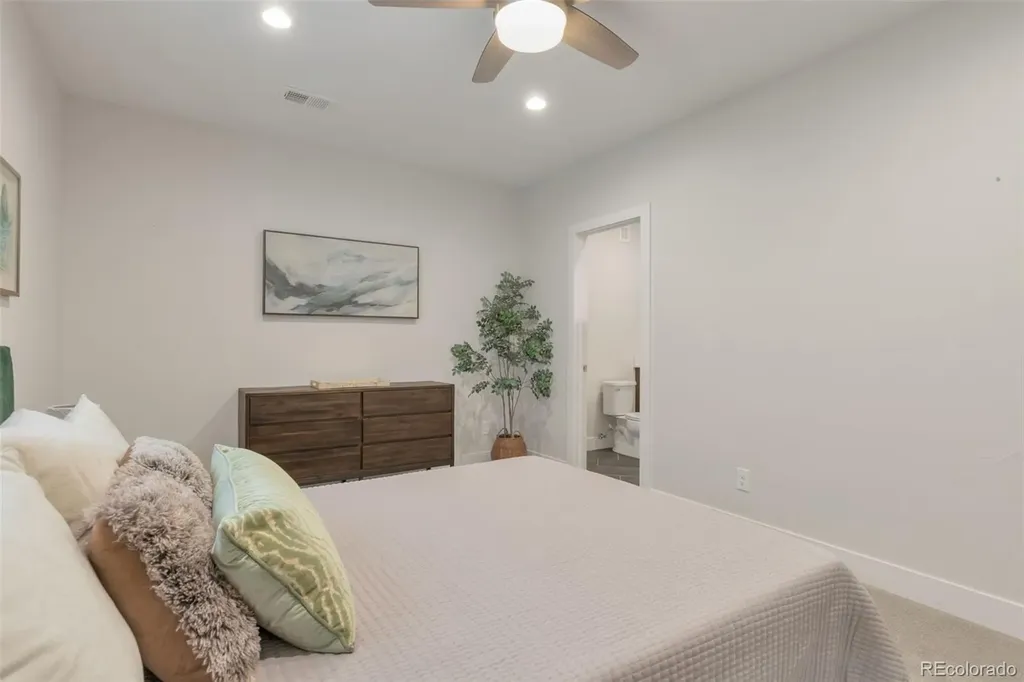 3132 S Grant Street Englewood CO 80113