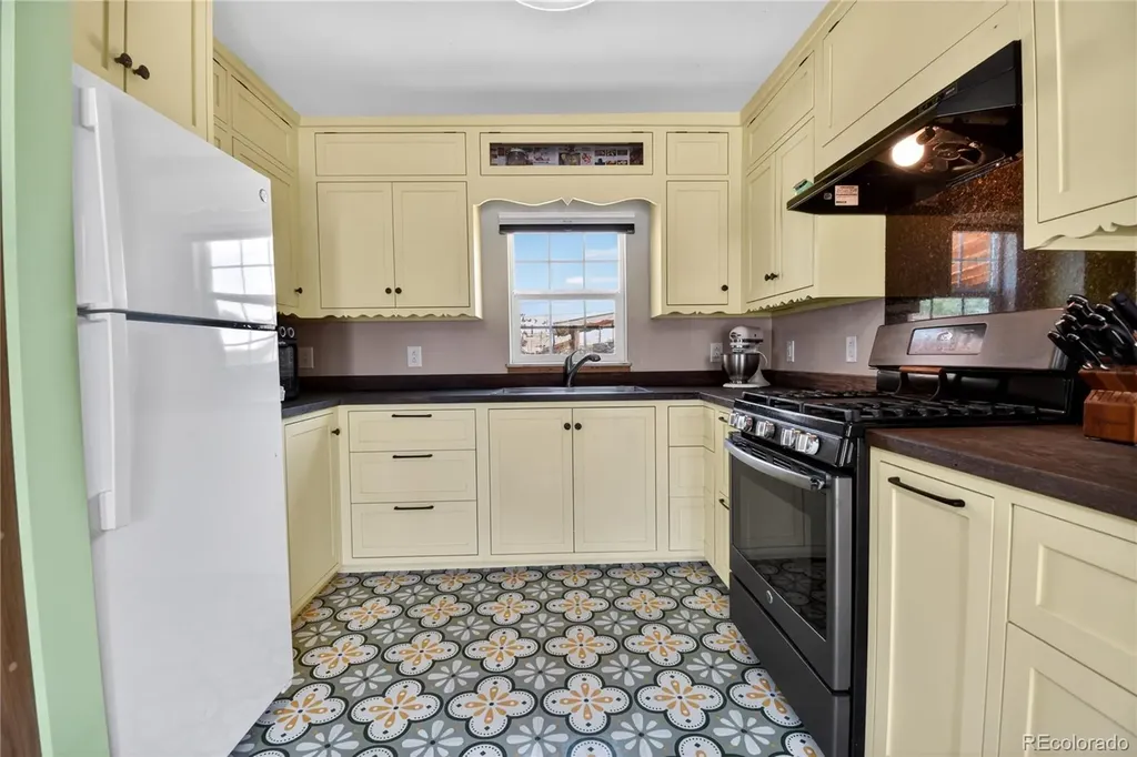 1708 Morrison Avenue Pueblo CO 81005