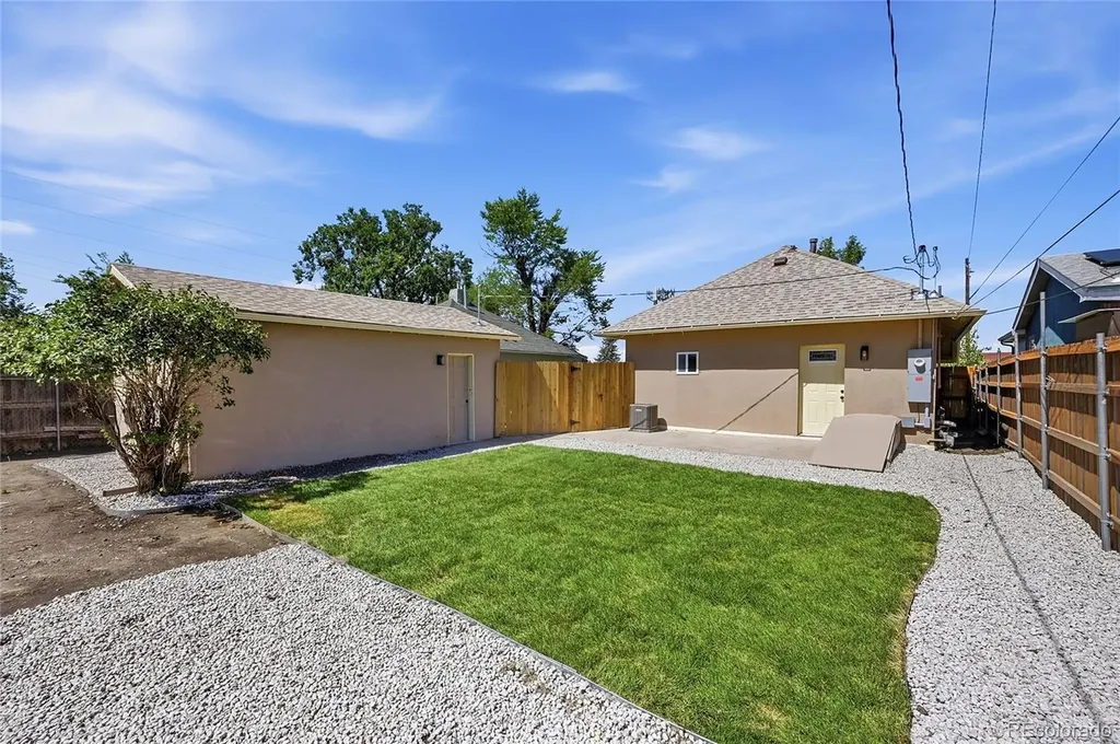 3936 N Steele Street Denver CO 80205