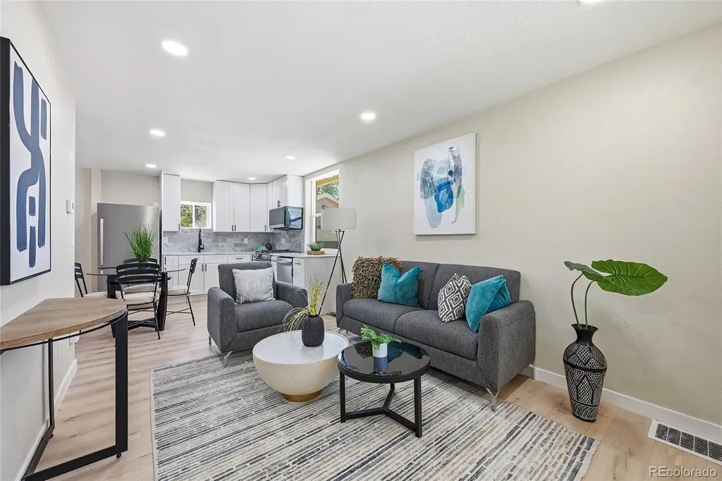 3936 N Steele Street Denver CO 80205