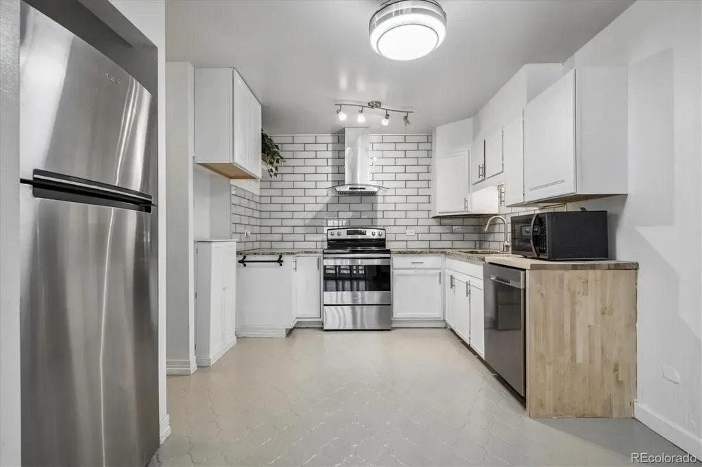 705 S Alton Way Denver CO 80247