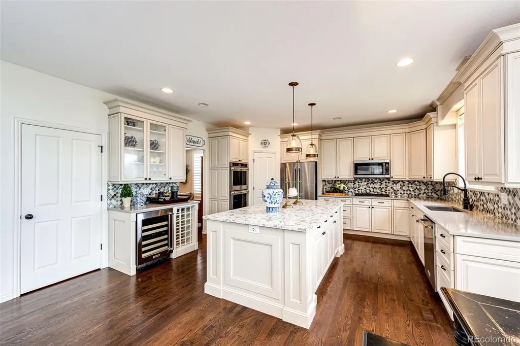 907 Greenridge Lane Castle Pines CO 80108