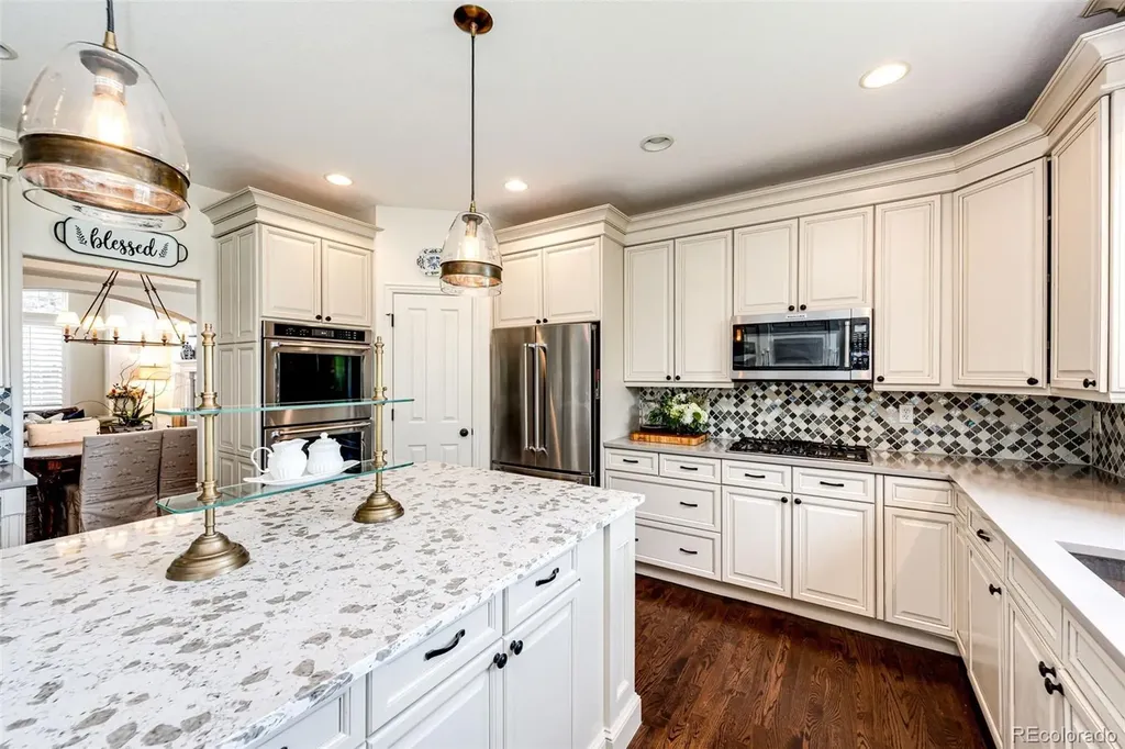 907 Greenridge Lane Castle Pines CO 80108