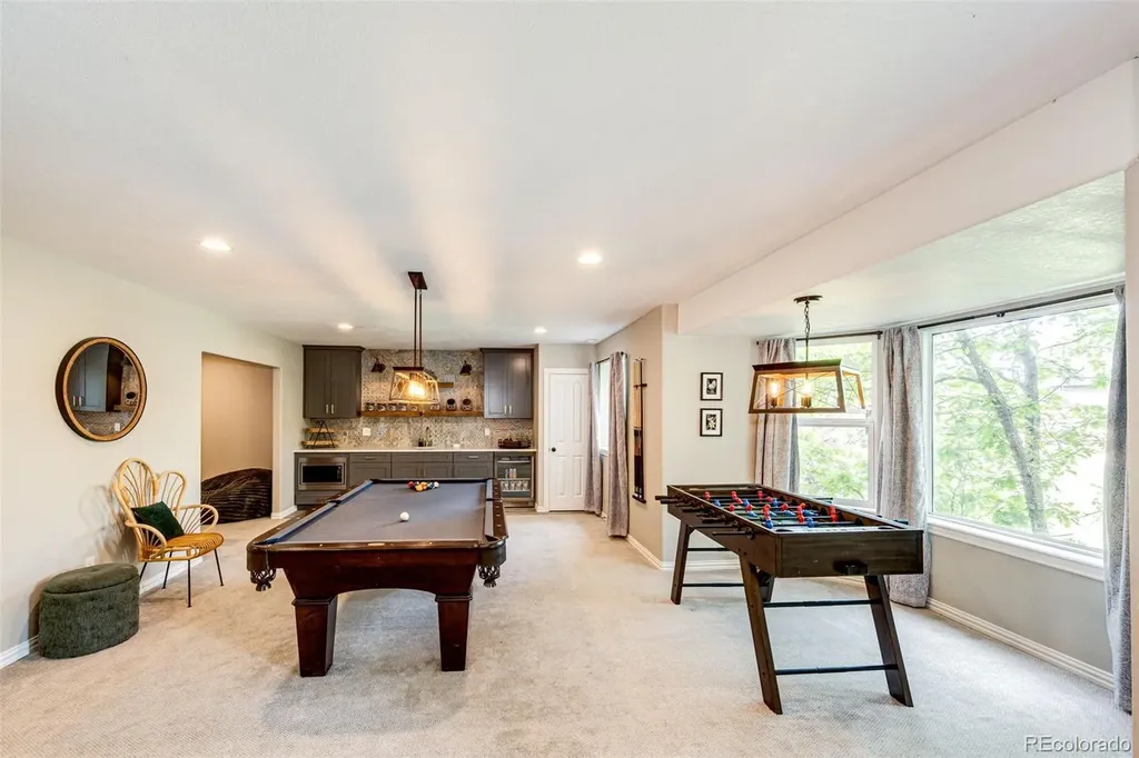 907 Greenridge Lane Castle Pines CO 80108