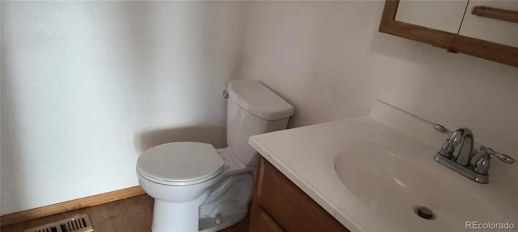 1176 S Marshall Street Lakewood CO 80232