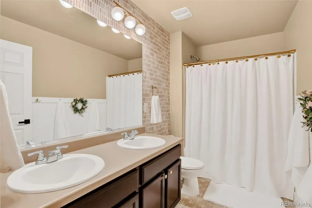 6259 Oak Grove Street Timnath CO 80547