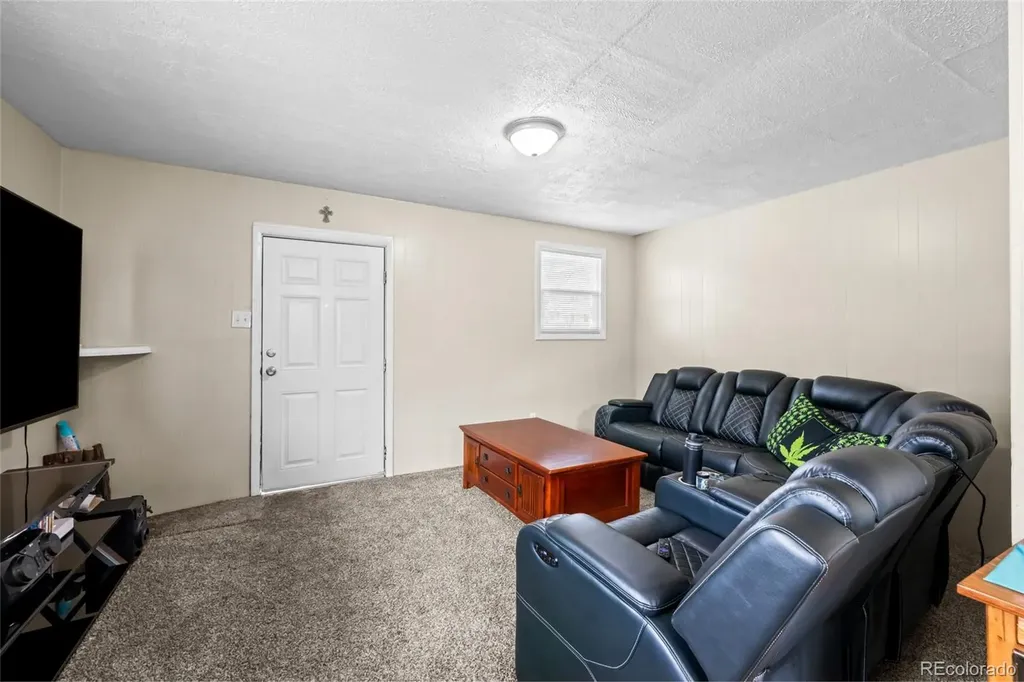 5997 Magnolia Street Commerce City CO 80022