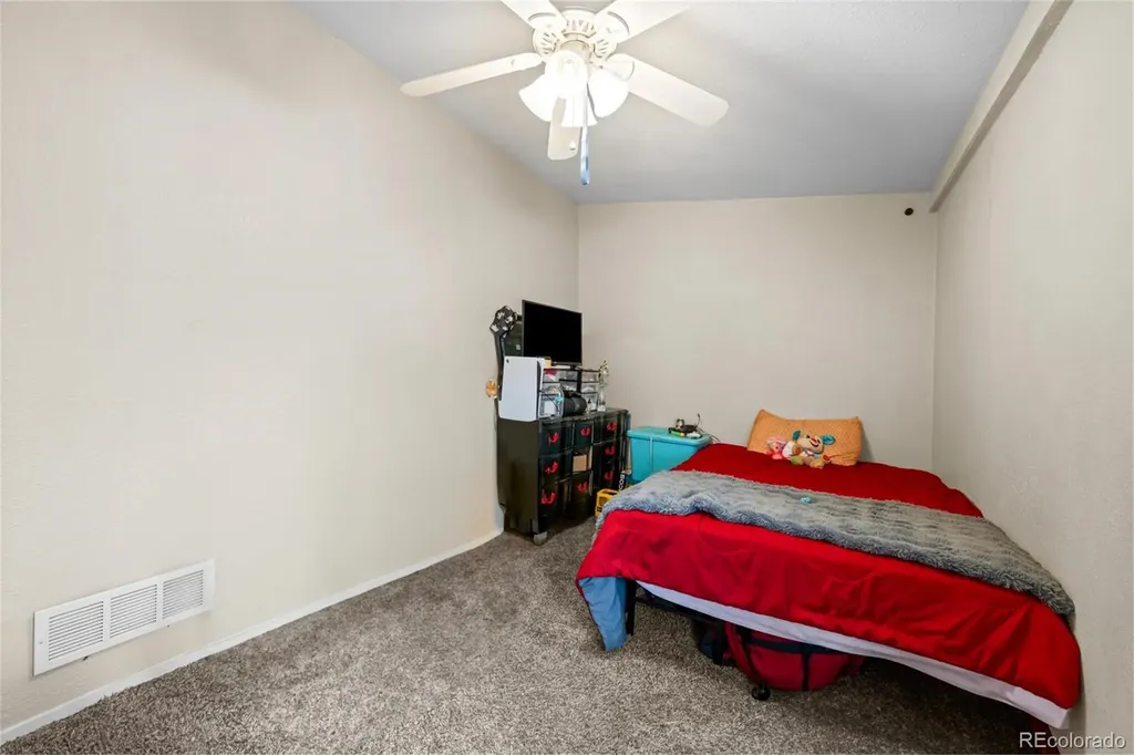 5997 Magnolia Street Commerce City CO 80022
