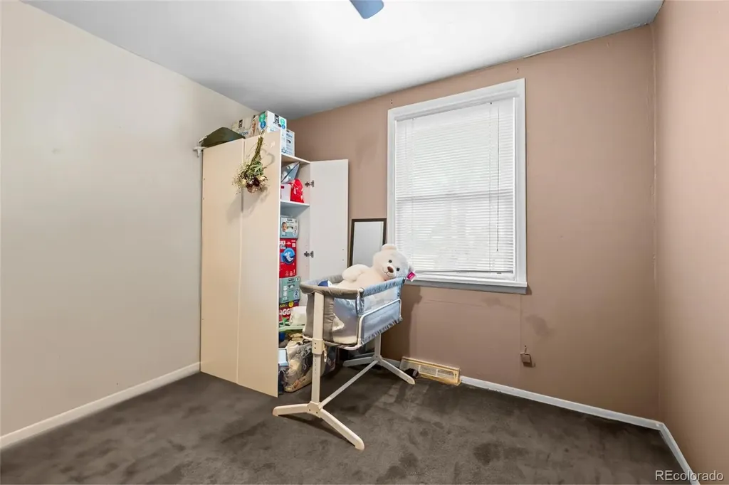5997 Magnolia Street Commerce City CO 80022