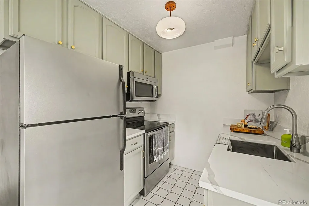 1190 Clermont Street Denver CO 80220