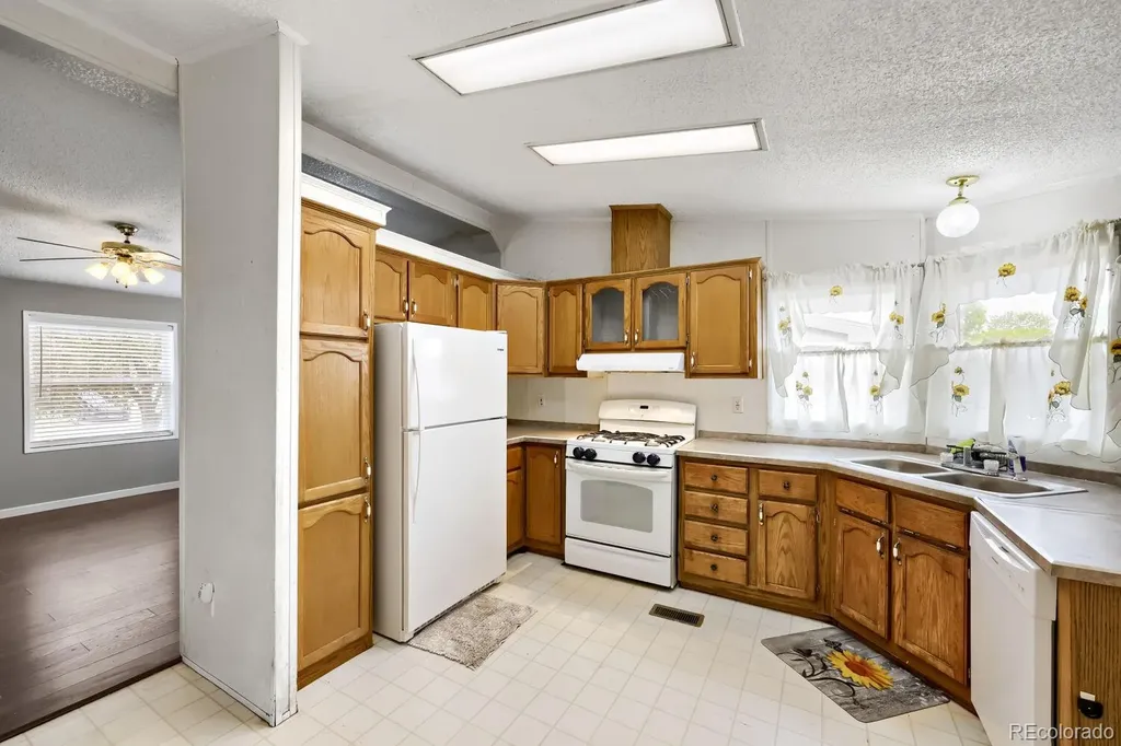 1460 W 78th Circle Denver CO 80221