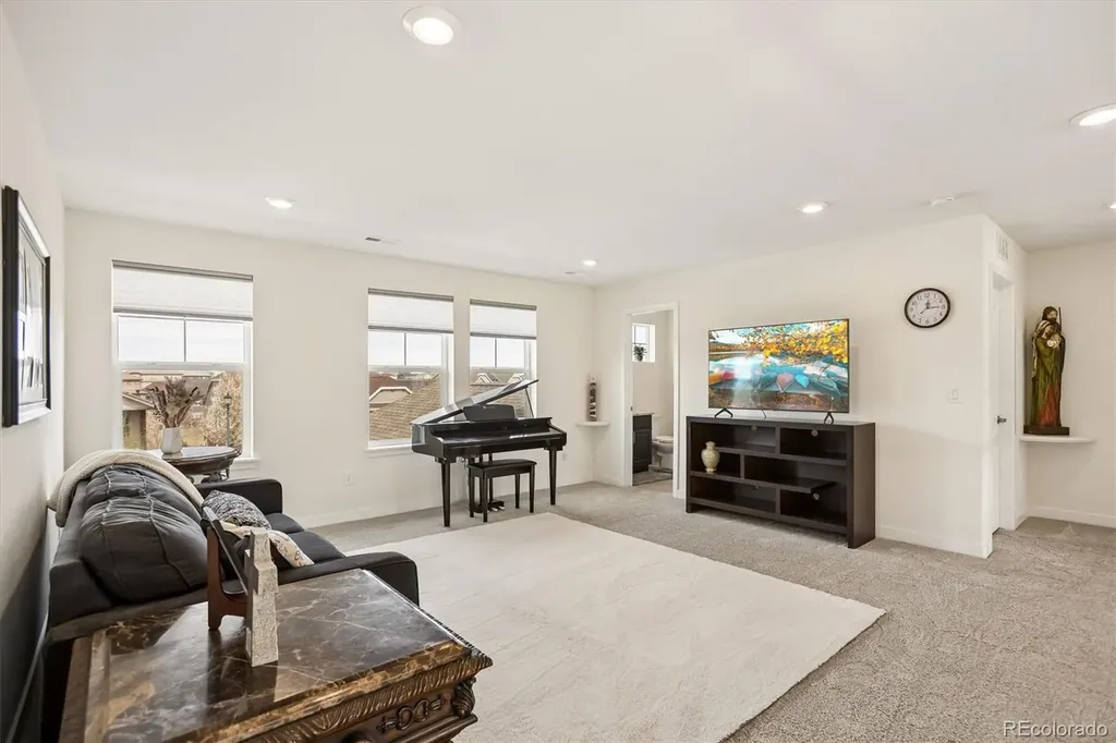 27790 E Links Place Aurora CO 80016