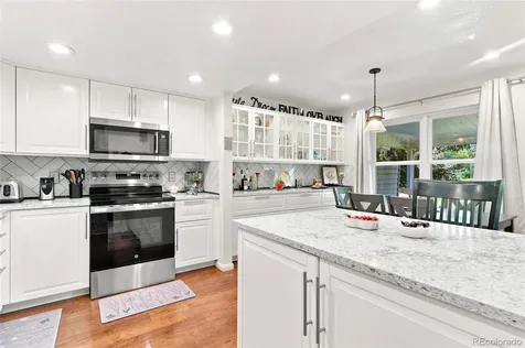 2528 S Vaughn Way Aurora CO 80014