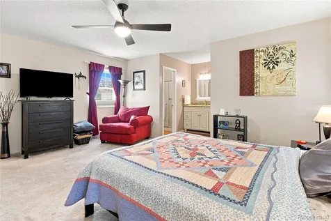 2528 S Vaughn Way Aurora CO 80014